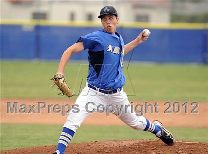 Thumbnail 2 in Loyola vs. Bishop Amat photogallery.