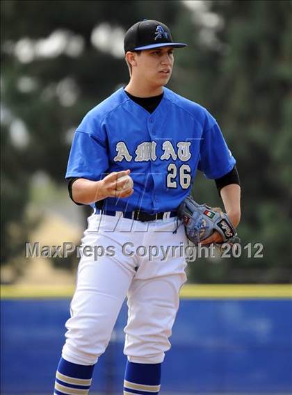 Thumbnail 1 in Loyola vs. Bishop Amat photogallery.