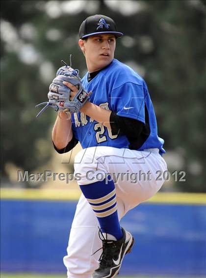 Thumbnail 3 in Loyola vs. Bishop Amat photogallery.