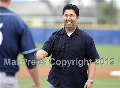 Thumbnail 3 in Loyola vs. Bishop Amat photogallery.