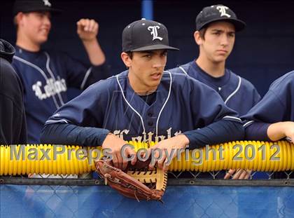 Thumbnail 1 in Loyola vs. Bishop Amat photogallery.