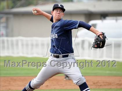 Thumbnail 1 in Loyola vs. Bishop Amat photogallery.