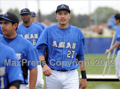 Thumbnail 2 in Loyola vs. Bishop Amat photogallery.