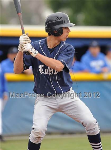 Thumbnail 2 in Loyola vs. Bishop Amat photogallery.