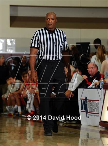 Thumbnail 2 in Pebblebrook vs. Mater Dei (MaxPreps Holiday Classic) photogallery.