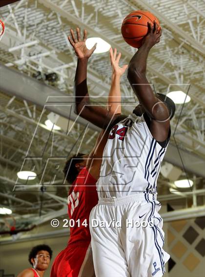 Thumbnail 2 in Pebblebrook vs. Mater Dei (MaxPreps Holiday Classic) photogallery.