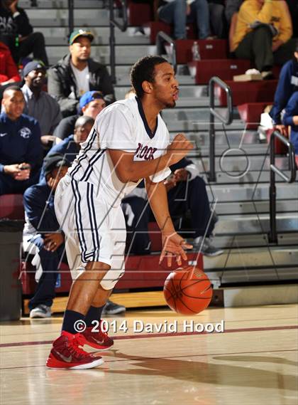 Thumbnail 3 in Pebblebrook vs. Mater Dei (MaxPreps Holiday Classic) photogallery.