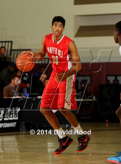 Thumbnail 3 in Pebblebrook vs. Mater Dei (MaxPreps Holiday Classic) photogallery.
