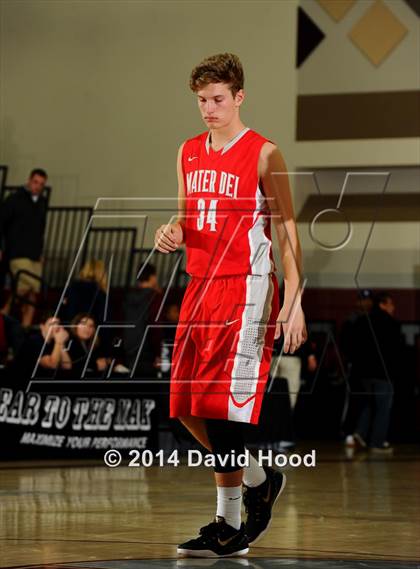Thumbnail 2 in Pebblebrook vs. Mater Dei (MaxPreps Holiday Classic) photogallery.