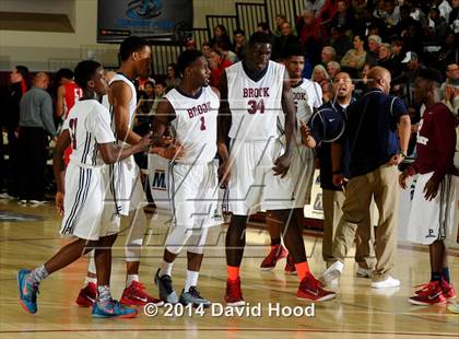 Thumbnail 1 in Pebblebrook vs. Mater Dei (MaxPreps Holiday Classic) photogallery.