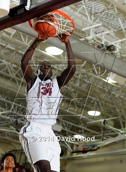 Thumbnail 1 in Pebblebrook vs. Mater Dei (MaxPreps Holiday Classic) photogallery.
