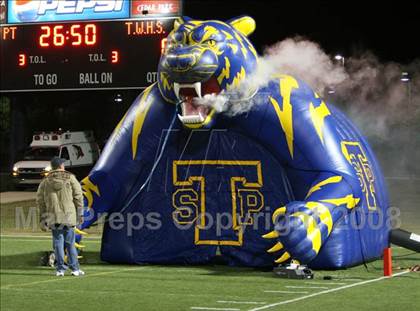 Thumbnail 1 in Stony Point vs. The Woodlands (Texas 5A D1 Region II Area Playoff) photogallery.
