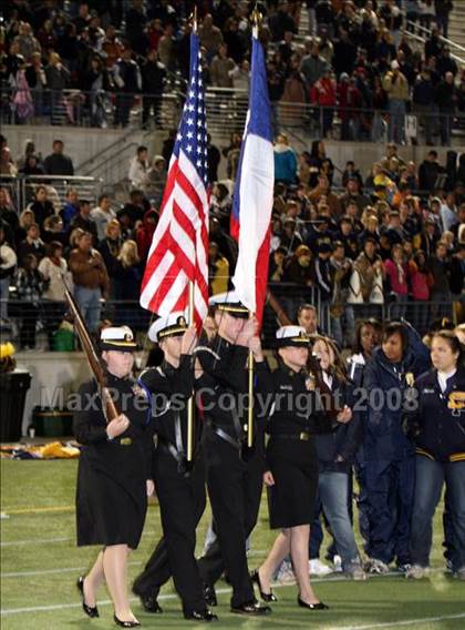 Thumbnail 1 in Stony Point vs. The Woodlands (Texas 5A D1 Region II Area Playoff) photogallery.