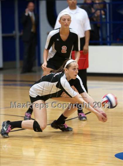 Thumbnail 1 in Hebron vs. Coppell (5A Region 1 Regional Quarterfinal) photogallery.
