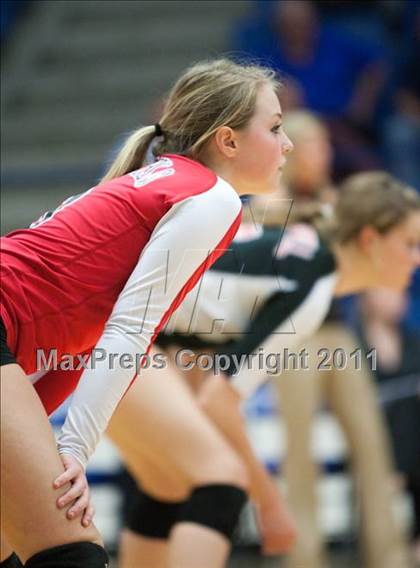 Thumbnail 1 in Hebron vs. Coppell (5A Region 1 Regional Quarterfinal) photogallery.