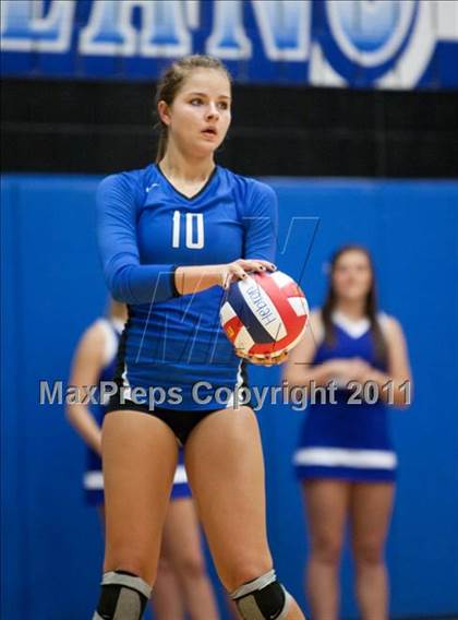 Thumbnail 2 in Hebron vs. Coppell (5A Region 1 Regional Quarterfinal) photogallery.