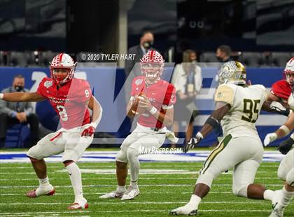 Thumbnail 2 in Westfield vs. Center Grove (IHSAA 6A State Final) photogallery.