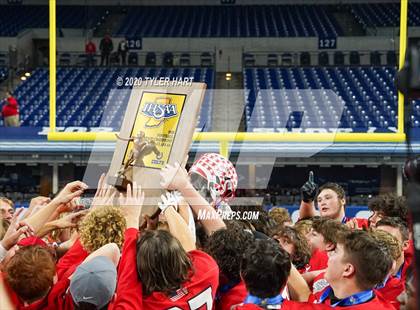 Thumbnail 3 in Westfield vs. Center Grove (IHSAA 6A State Final) photogallery.