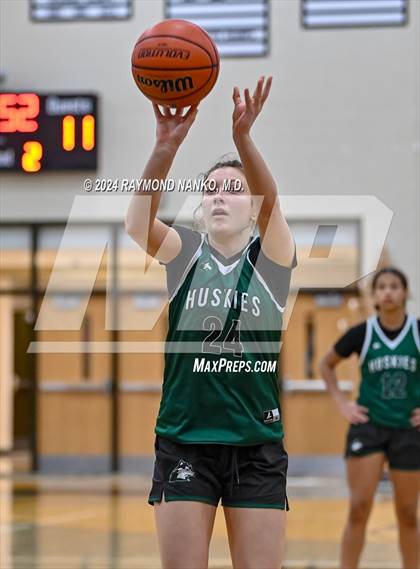Thumbnail 2 in Evansville North vs Mt Vernon (IBCA / IHSAA Showcase) photogallery.