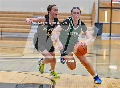 Thumbnail 3 in Evansville North vs Mt Vernon (IBCA / IHSAA Showcase) photogallery.