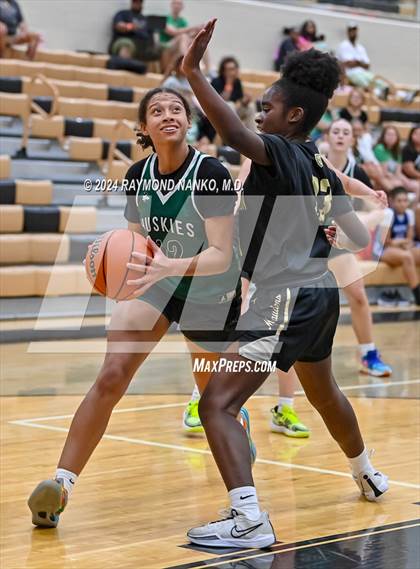 Thumbnail 1 in Evansville North vs Mt Vernon (IBCA / IHSAA Showcase) photogallery.