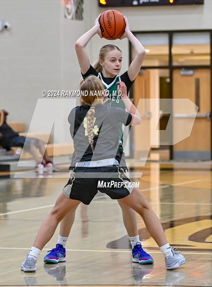 Thumbnail 3 in Evansville North vs Mt Vernon (IBCA / IHSAA Showcase) photogallery.
