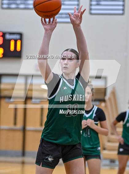 Thumbnail 1 in Evansville North vs Mt Vernon (IBCA / IHSAA Showcase) photogallery.