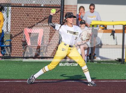 Thumbnail 3 in Rock Hill vs Forney (UIL 5A Regional Semifinal) photogallery.
