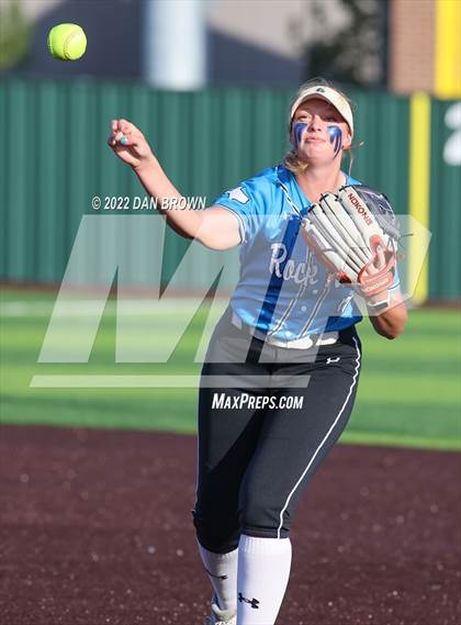 Thumbnail 2 in Rock Hill vs Forney (UIL 5A Regional Semifinal) photogallery.
