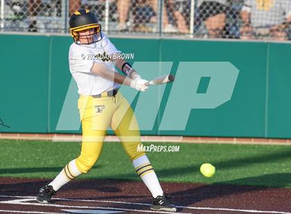 Thumbnail 1 in Rock Hill vs Forney (UIL 5A Regional Semifinal) photogallery.
