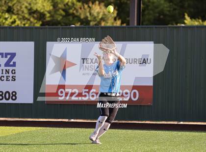 Thumbnail 2 in Rock Hill vs Forney (UIL 5A Regional Semifinal) photogallery.