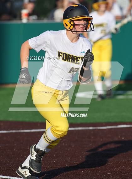 Thumbnail 3 in Rock Hill vs Forney (UIL 5A Regional Semifinal) photogallery.