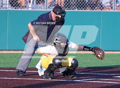 Thumbnail 1 in Rock Hill vs Forney (UIL 5A Regional Semifinal) photogallery.