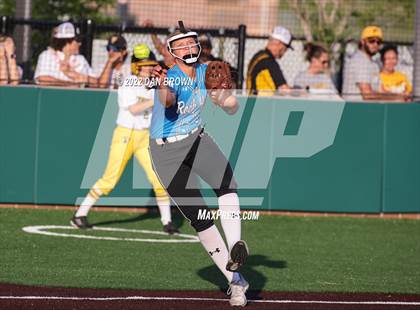 Thumbnail 2 in Rock Hill vs Forney (UIL 5A Regional Semifinal) photogallery.