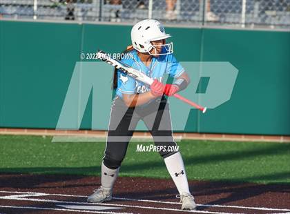 Thumbnail 2 in Rock Hill vs Forney (UIL 5A Regional Semifinal) photogallery.