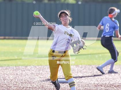 Thumbnail 1 in Rock Hill vs Forney (UIL 5A Regional Semifinal) photogallery.
