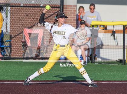 Thumbnail 2 in Rock Hill vs Forney (UIL 5A Regional Semifinal) photogallery.