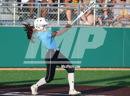 Thumbnail 3 in Rock Hill vs Forney (UIL 5A Regional Semifinal) photogallery.