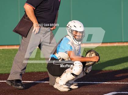 Thumbnail 3 in Rock Hill vs Forney (UIL 5A Regional Semifinal) photogallery.