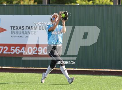 Thumbnail 1 in Rock Hill vs Forney (UIL 5A Regional Semifinal) photogallery.