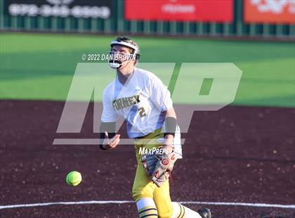 Thumbnail 2 in Rock Hill vs Forney (UIL 5A Regional Semifinal) photogallery.