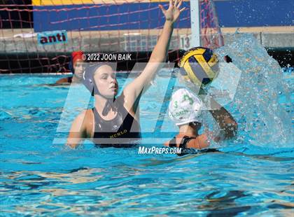 Thumbnail 2 in Archie Williams @ Menlo (Amanda Mac Invitational) photogallery.
