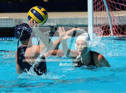 Thumbnail 2 in Archie Williams @ Menlo (Amanda Mac Invitational) photogallery.
