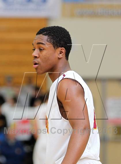 Thumbnail 1 in West Linn vs Central Catholic (Les Schwab Invitational) photogallery.