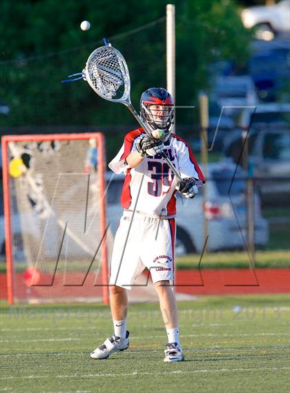 Thumbnail 3 in Wilton vs New Fairfield (CIAC Class M Semifinal) photogallery.