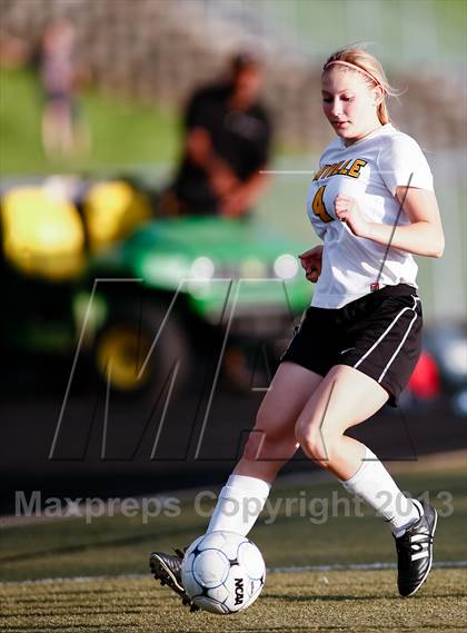 Thumbnail 2 in Oakville vs St. Joseph's Academy (MSHSAA Class 3 Sectional Playoff) photogallery.