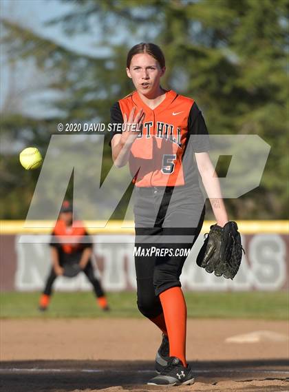 Thumbnail 1 in Foothill @ Natomas photogallery.