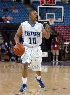 Thumbnail 3 in Sacramento vs. Sacred Heart Cathedral (CIF NorCal Regional D3 Final) photogallery.