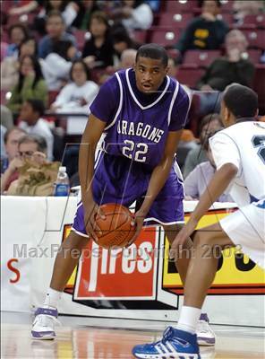 Thumbnail 2 in Sacramento vs. Sacred Heart Cathedral (CIF NorCal Regional D3 Final) photogallery.