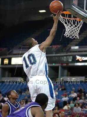Thumbnail 1 in Sacramento vs. Sacred Heart Cathedral (CIF NorCal Regional D3 Final) photogallery.